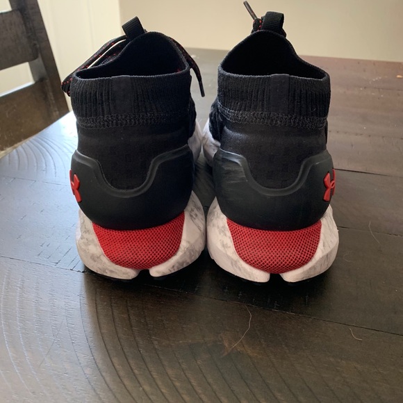 Underarmour HOVR with Bluetooth capability - Picture 4 of 7